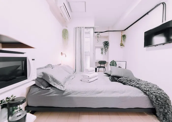 Minimalist Loft Namba Compact Studio With A 24-Hour Gym Ma403